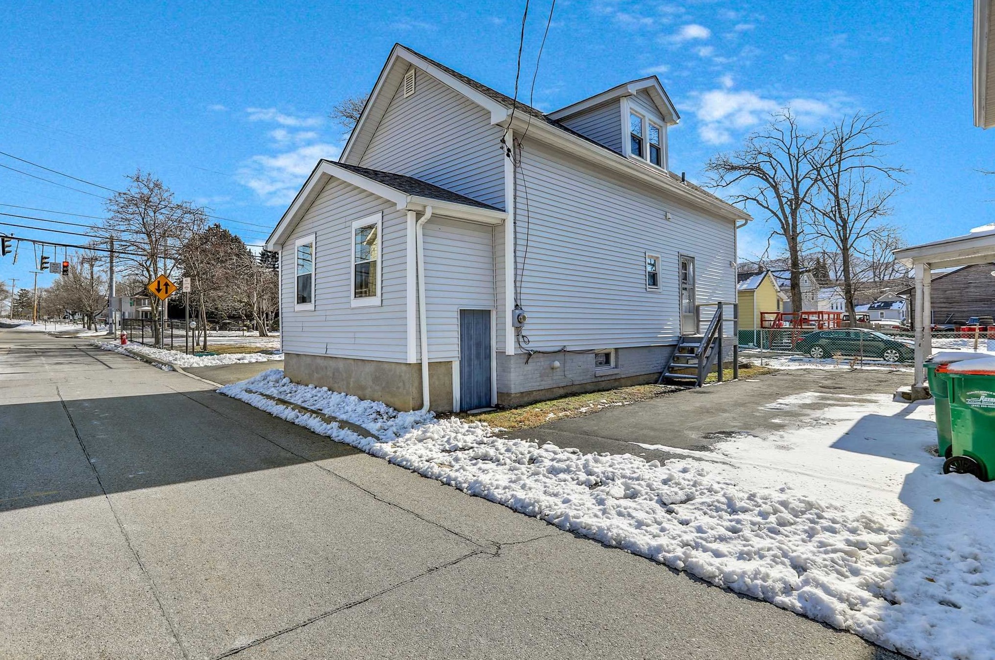 44 Cedar St, Beacon, NY 12508-1935