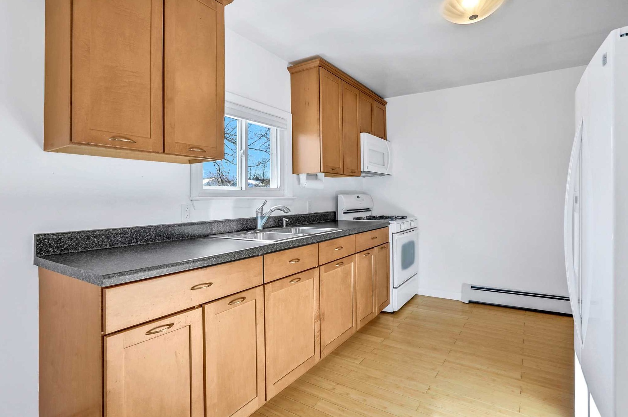 44 Cedar St, Beacon NY 12508-3010 exterior