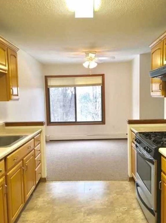 53 3 Hook Rd, Poughkeepsie, NY 12601