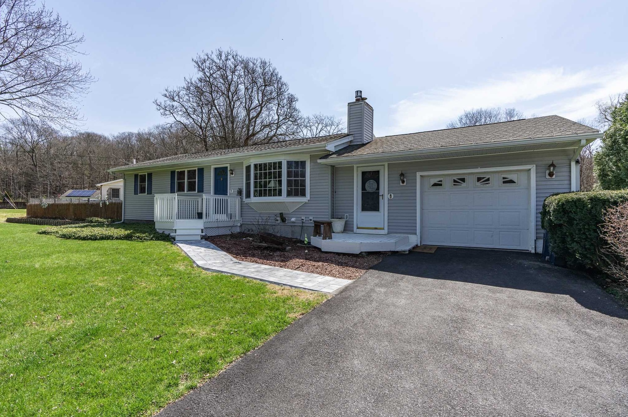 17 Grissom Pl, Salt Point, NY 12578-2024