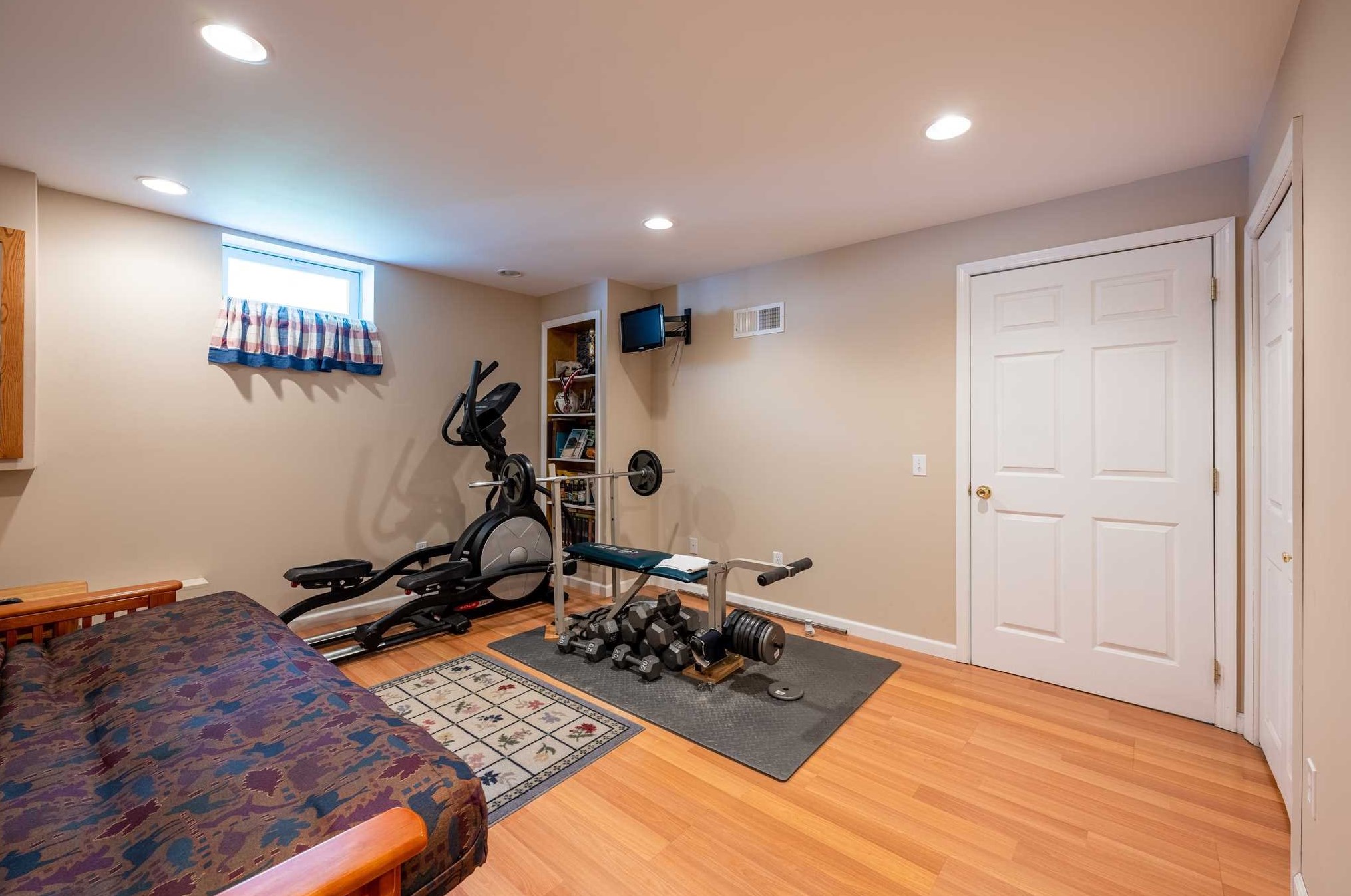 3 Hollyberry Dr, East Fishkill NY 12533-5383 exterior