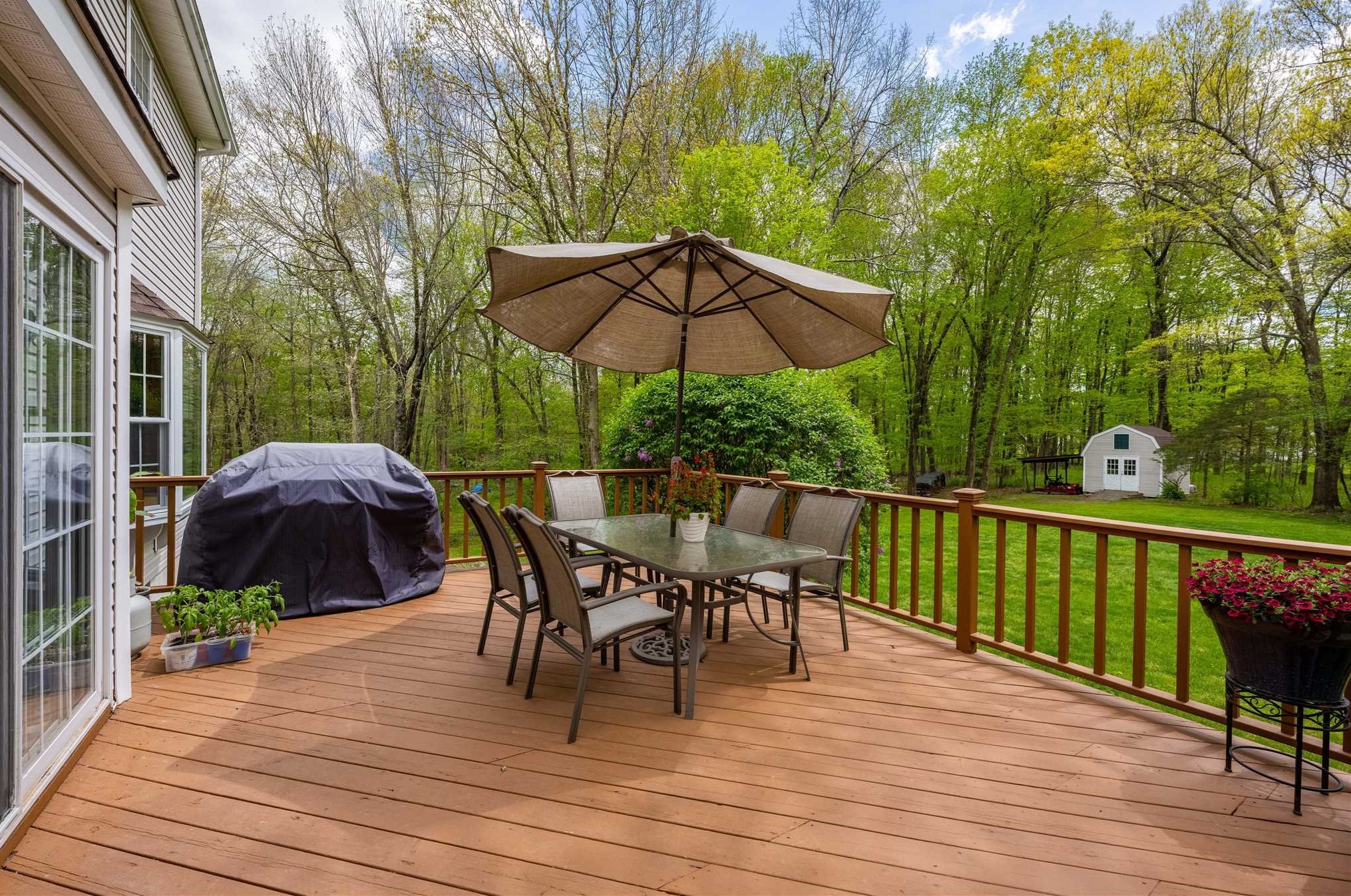 3 Hollyberry Dr, East Fishkill NY 12533-5383 exterior