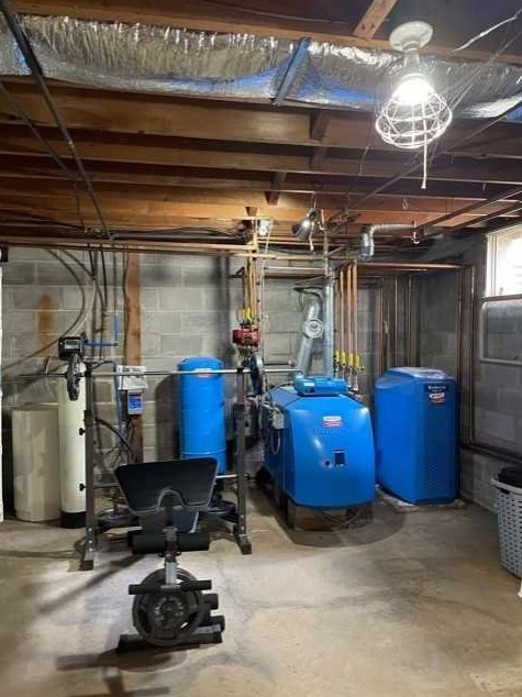 207 Fraleigh Ln, Red Hook NY 12571-2350 exterior