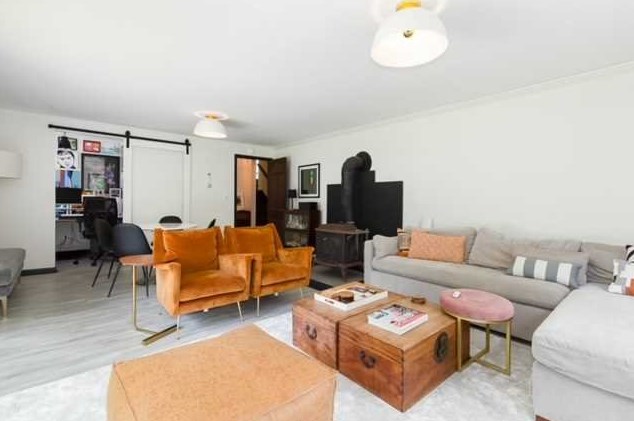 207 Fraleigh Ln, Red Hook NY 12571-2350 exterior