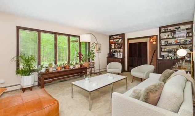 207 Fraleigh Ln, Red Hook NY 12571-2350 exterior