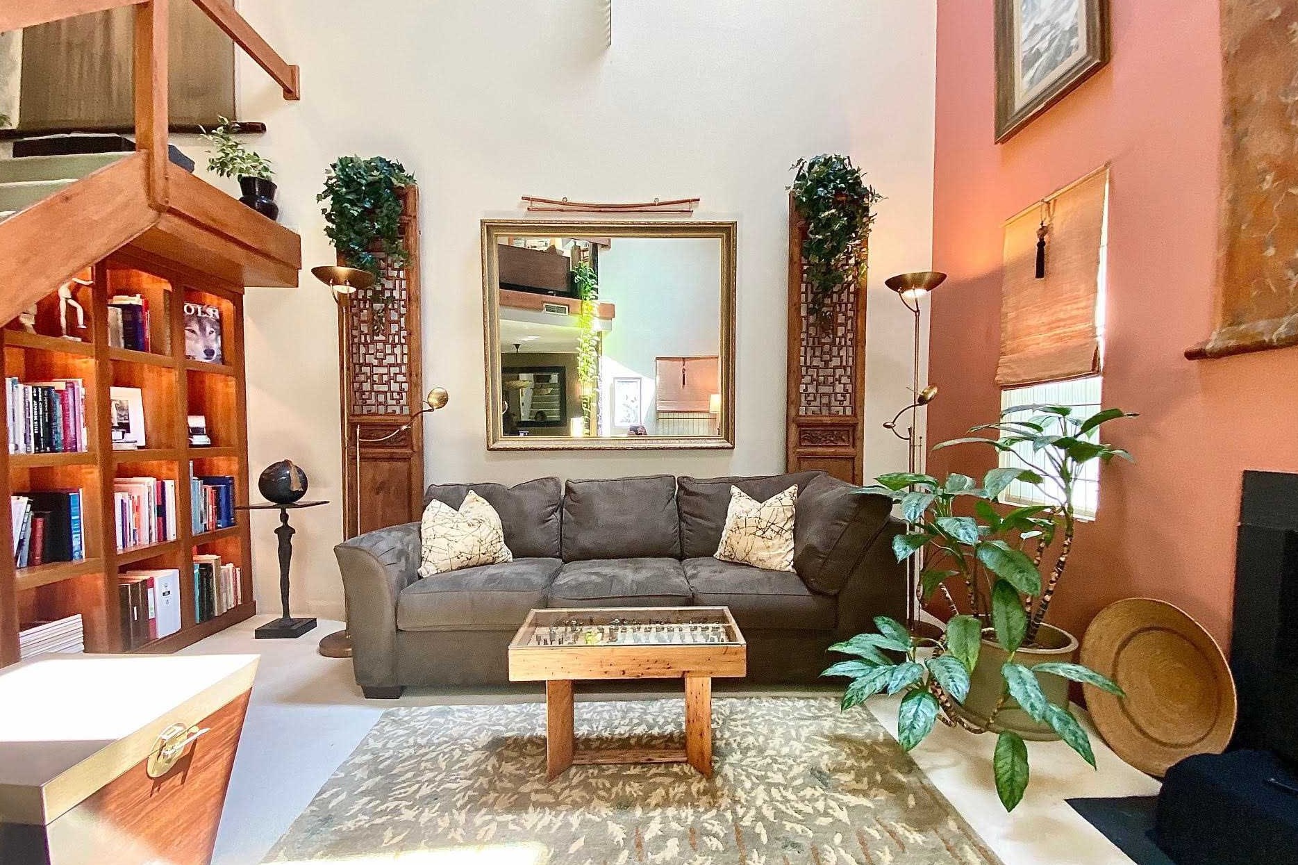 5 Chadwick Ct, Fishkill, NY 12524