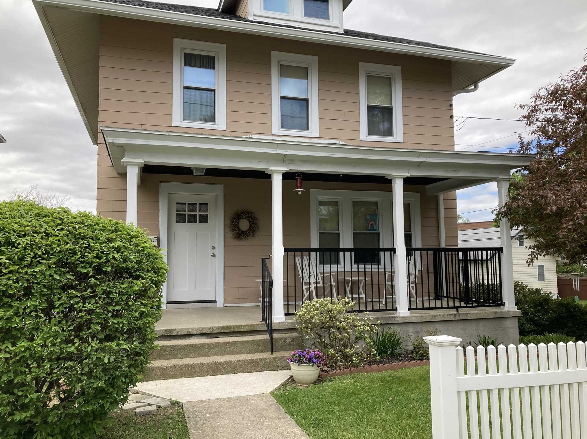 107 Rombout Ave, Beacon, NY 12508-3208