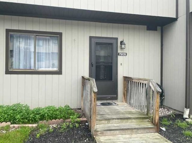 7909 Chelsea Cv, East Fishkill, NY 12533-7130