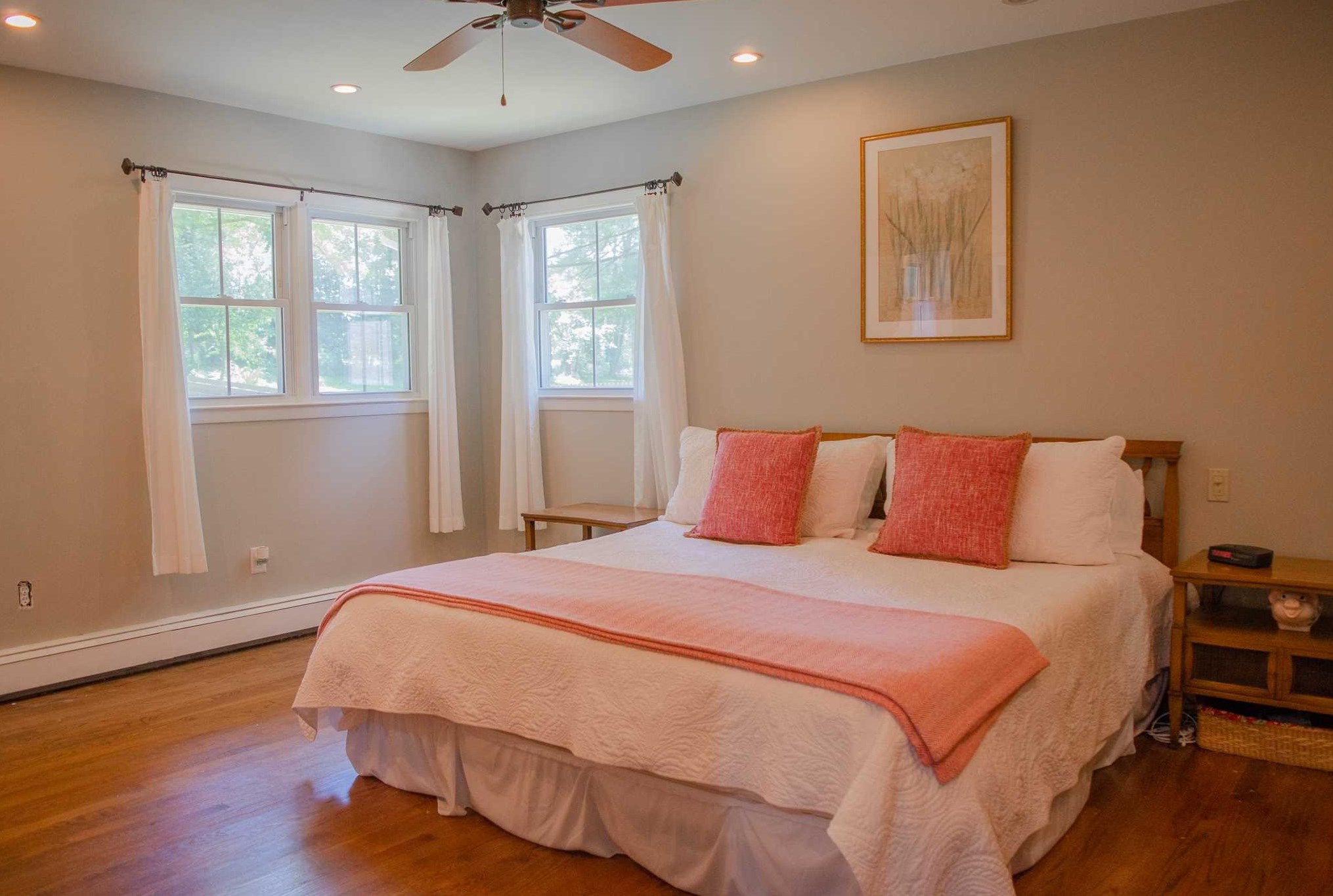 5 Elm St, Red Hook NY 12571-1148 exterior