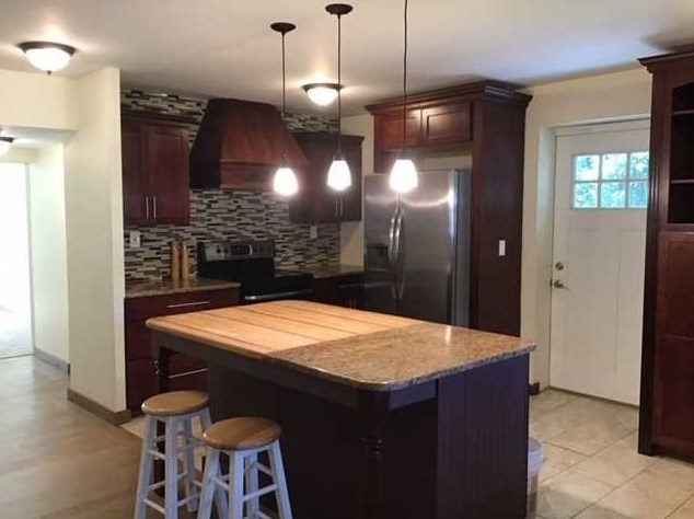 38 Academy St, Mount Ross, NY 12567