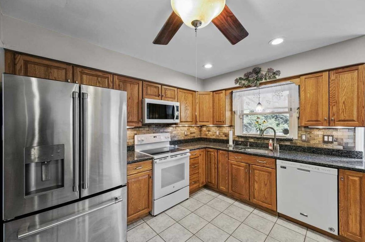 337 Augusta Dr, East Fishkill NY 12533-3536 exterior