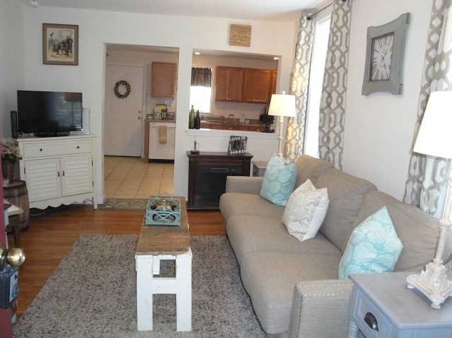 30 Oak St # 2, Rhinebeck, NY