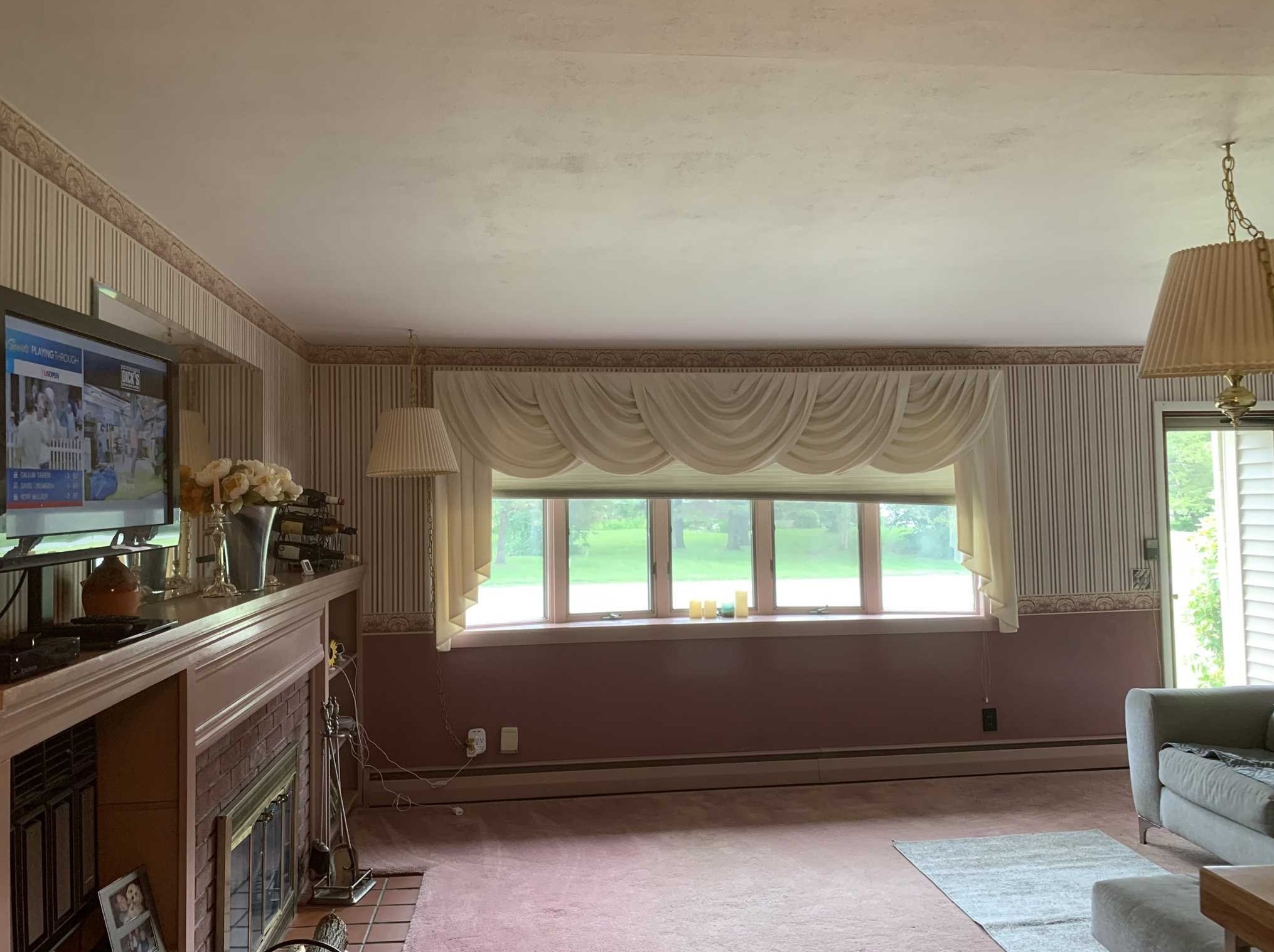 1 Schyler Dr, Poughkeepsie NY 12603 exterior