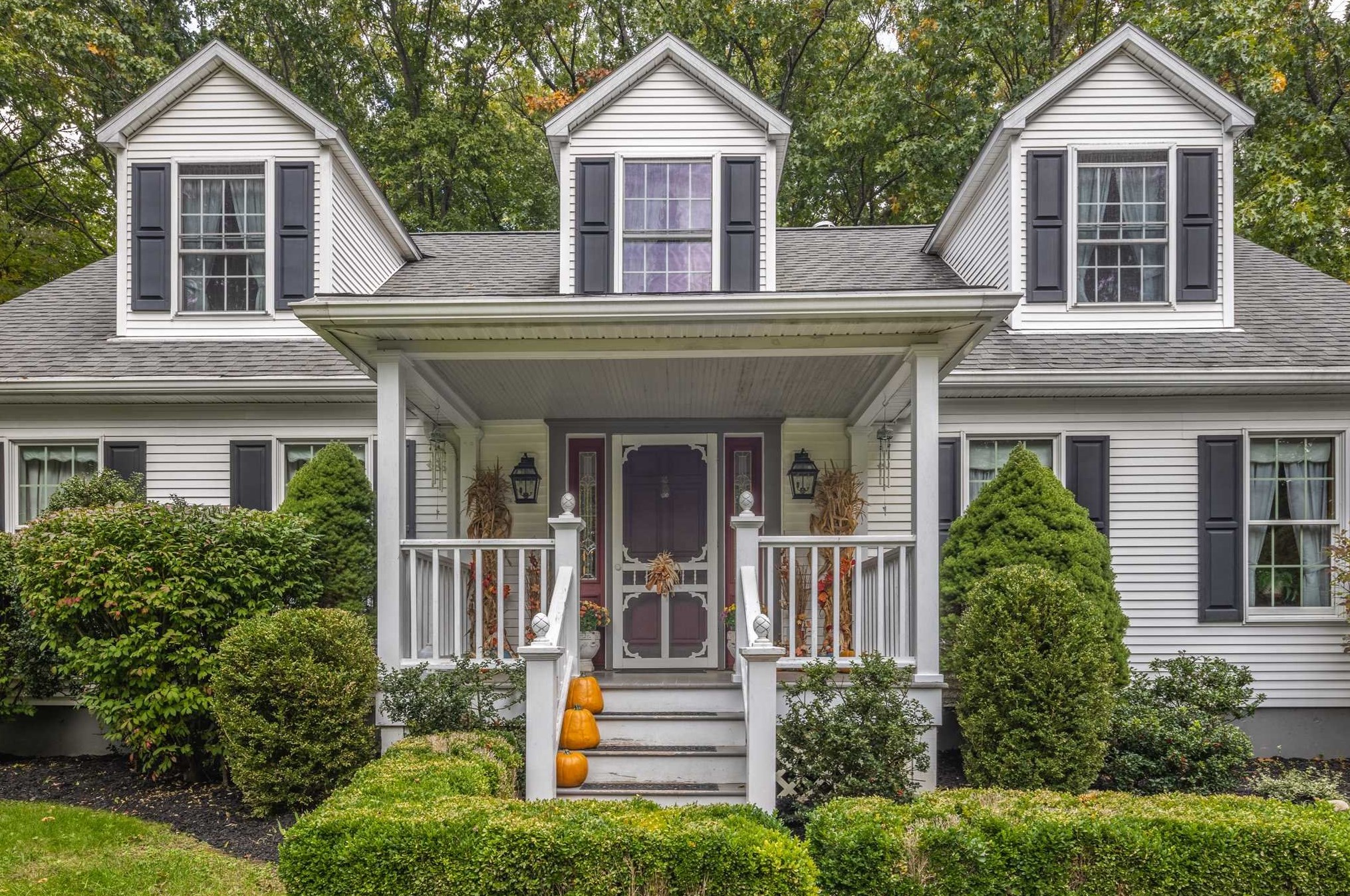 88 Baxter Rd, Red Hook, NY 12571-1848