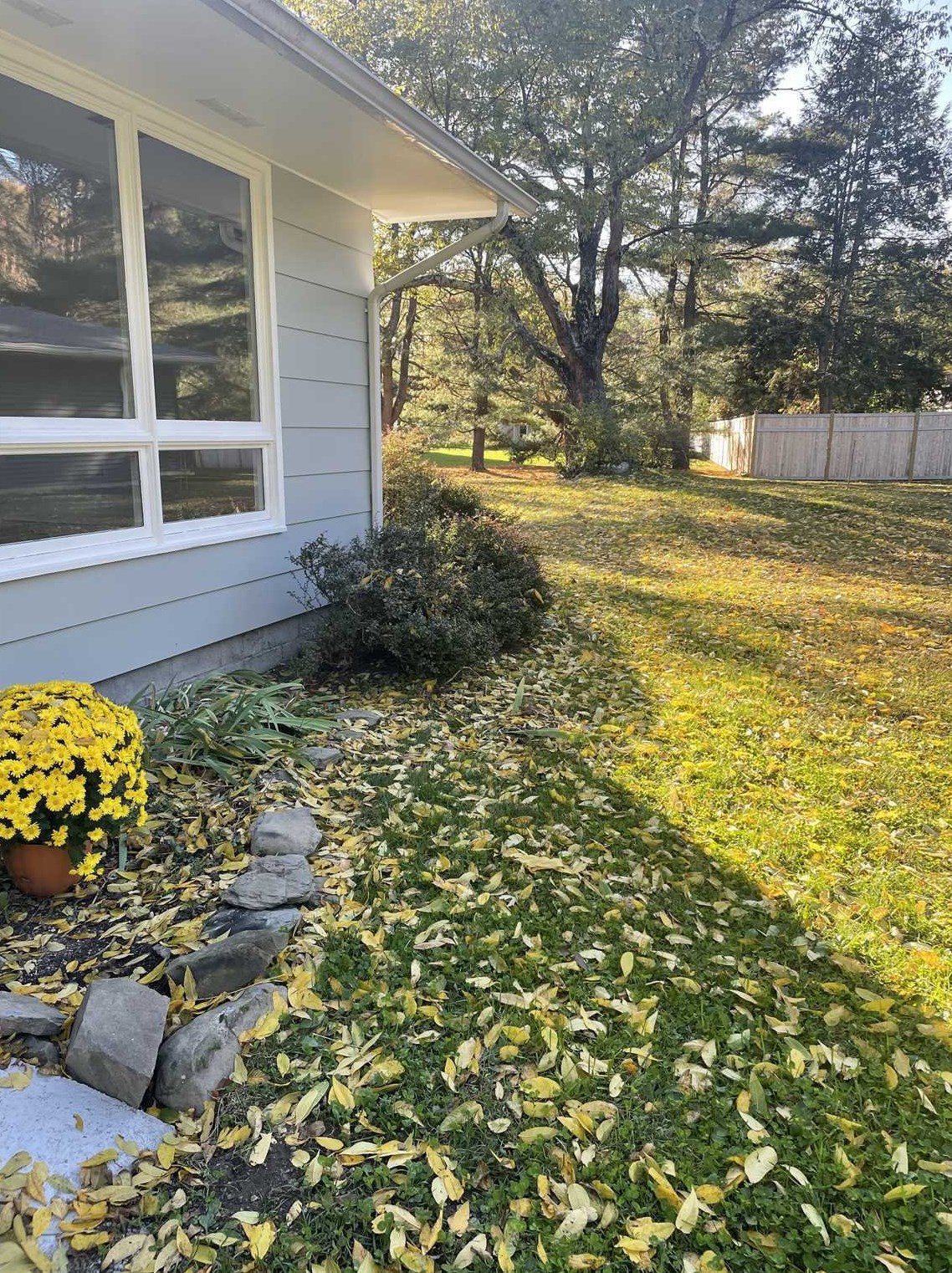 40 Lorraine Dr, Rhinebeck, NY 12572