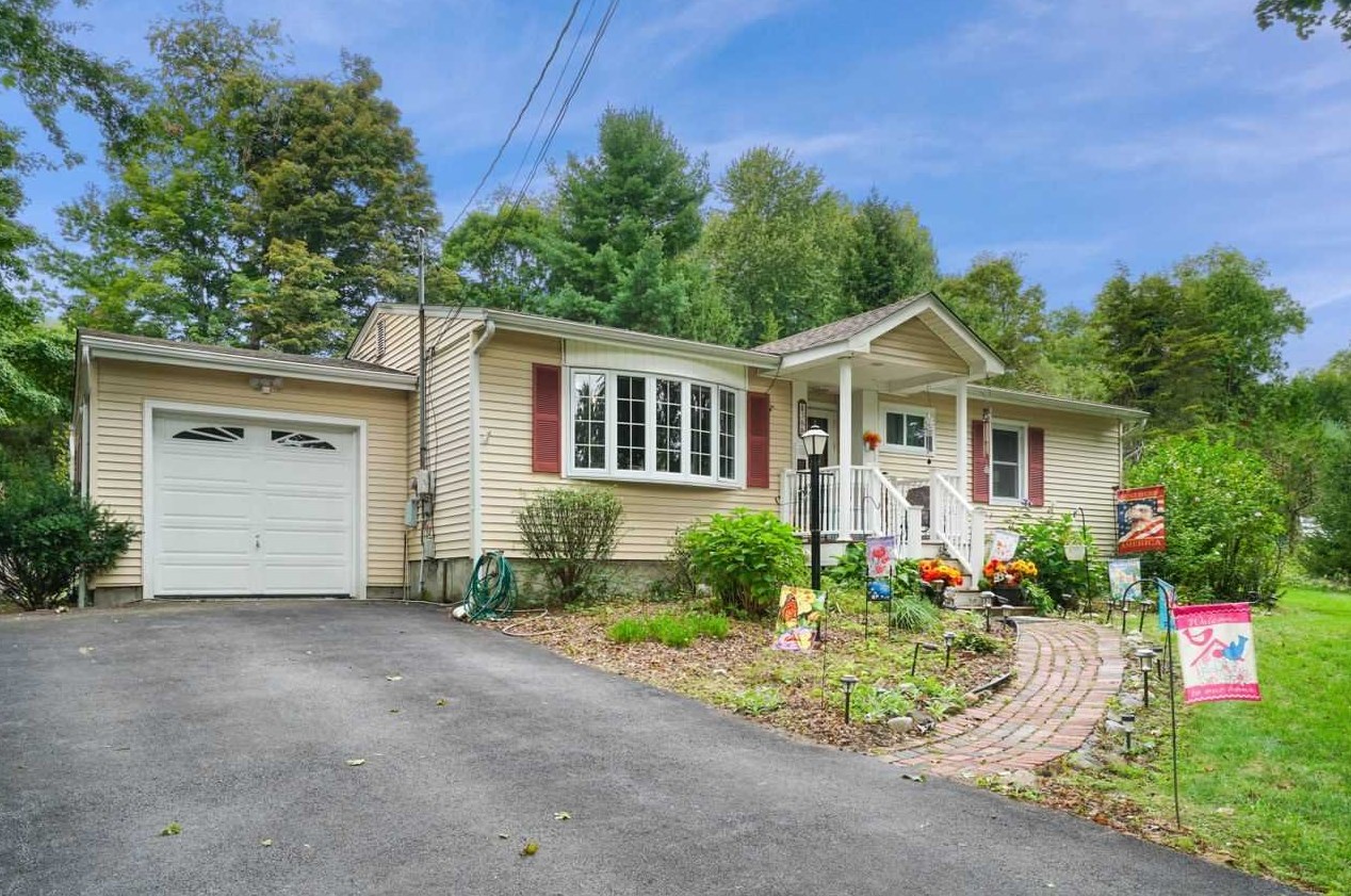 36 Cherry Ln, Fishkill, NY 12524