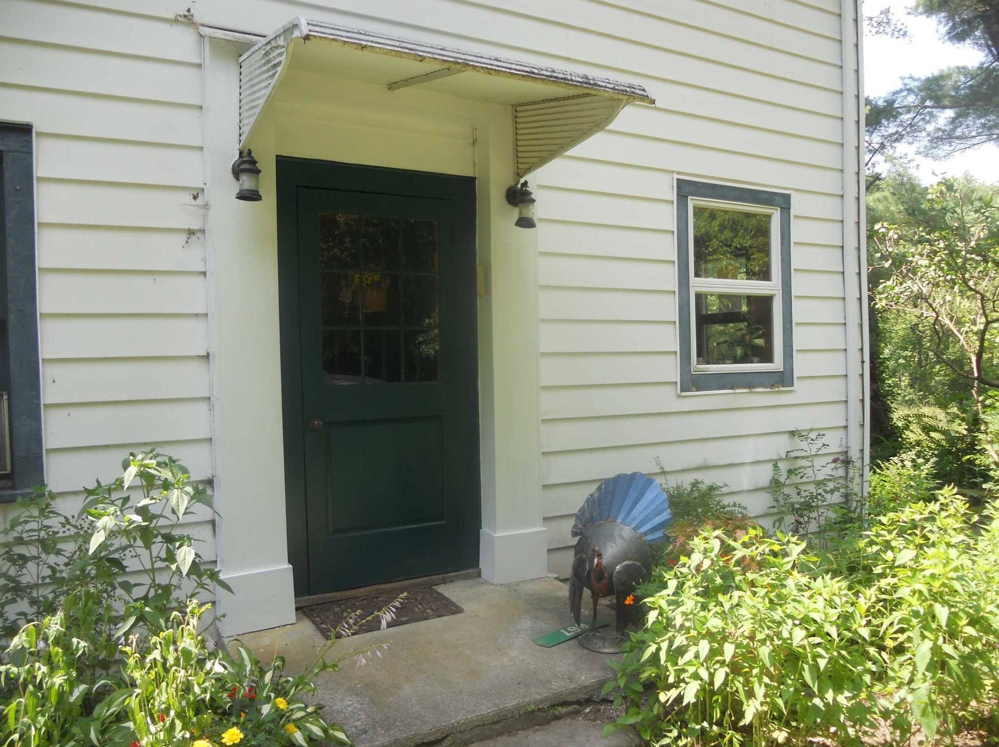 667 Budds Corners Rd, Red Hook, NY 12571-3309