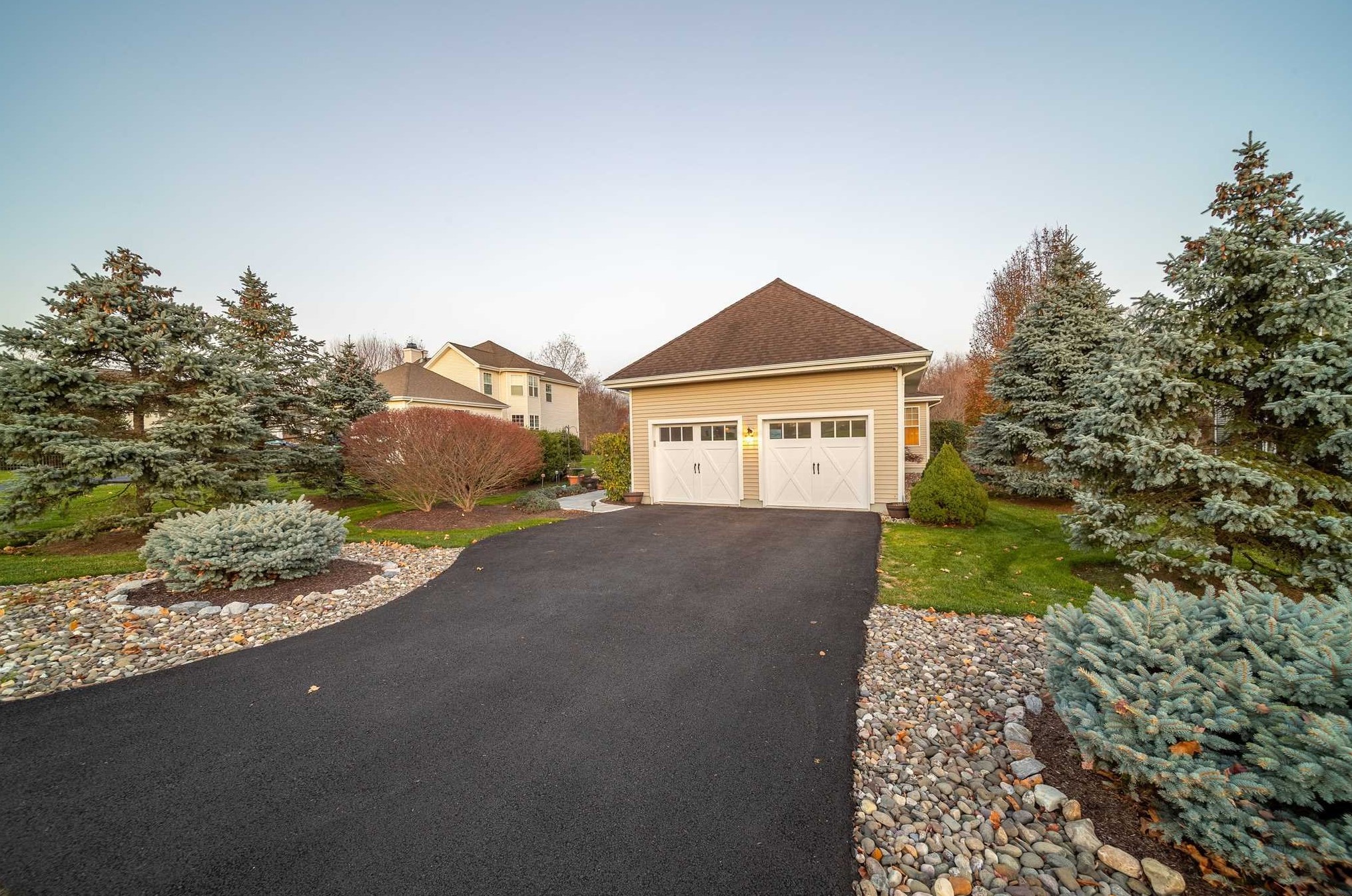 31 Four Corners Blvd, East Fishkill NY  12533-4309 exterior