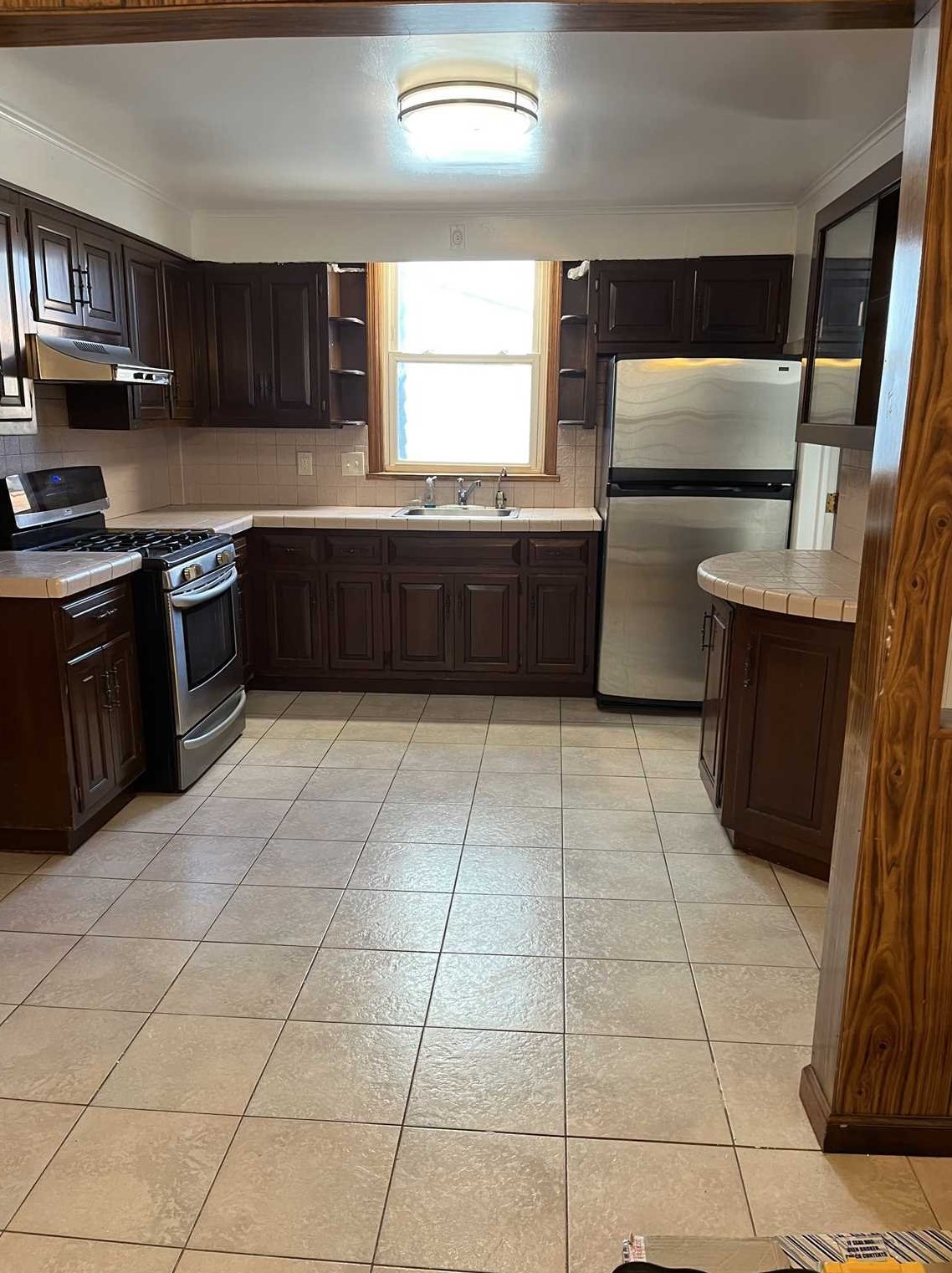 12 Parker Ave, Poughkeepsie, NY 12601