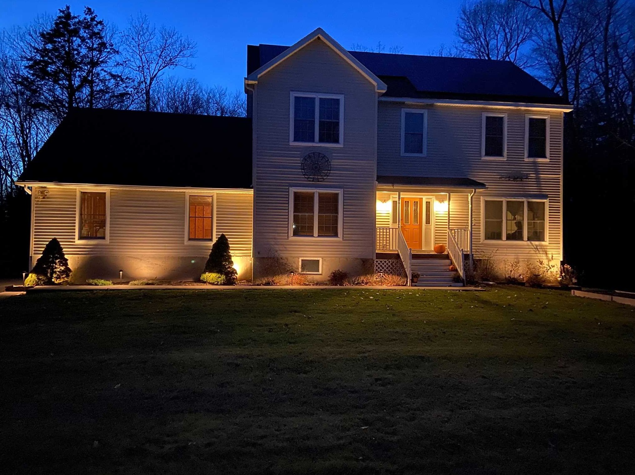94 Manor Rd, Red Hook NY  12571-1205 exterior