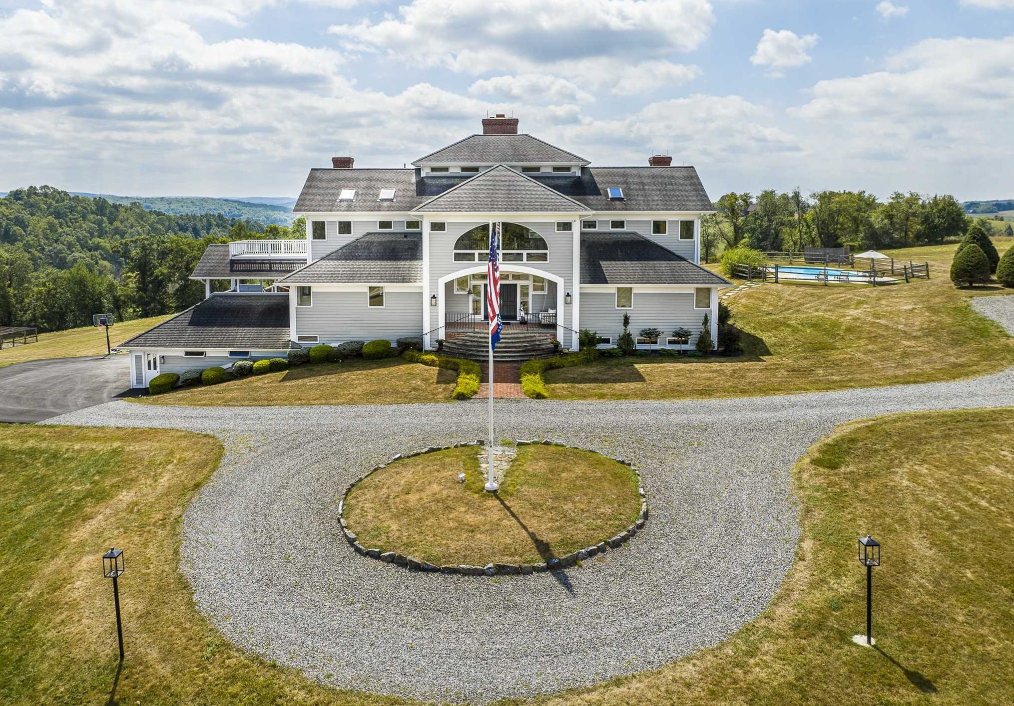 18 Homan Rd, Stanfordville, NY 12581