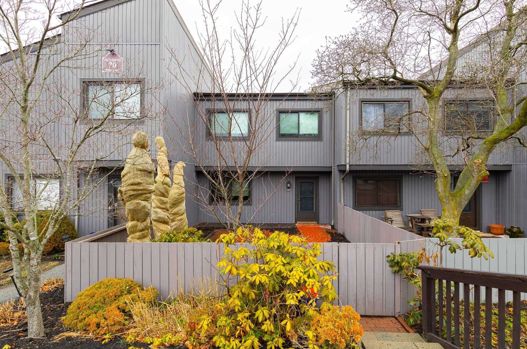 2004 Mulberry Ct, Poughkeepsie, NY 12603