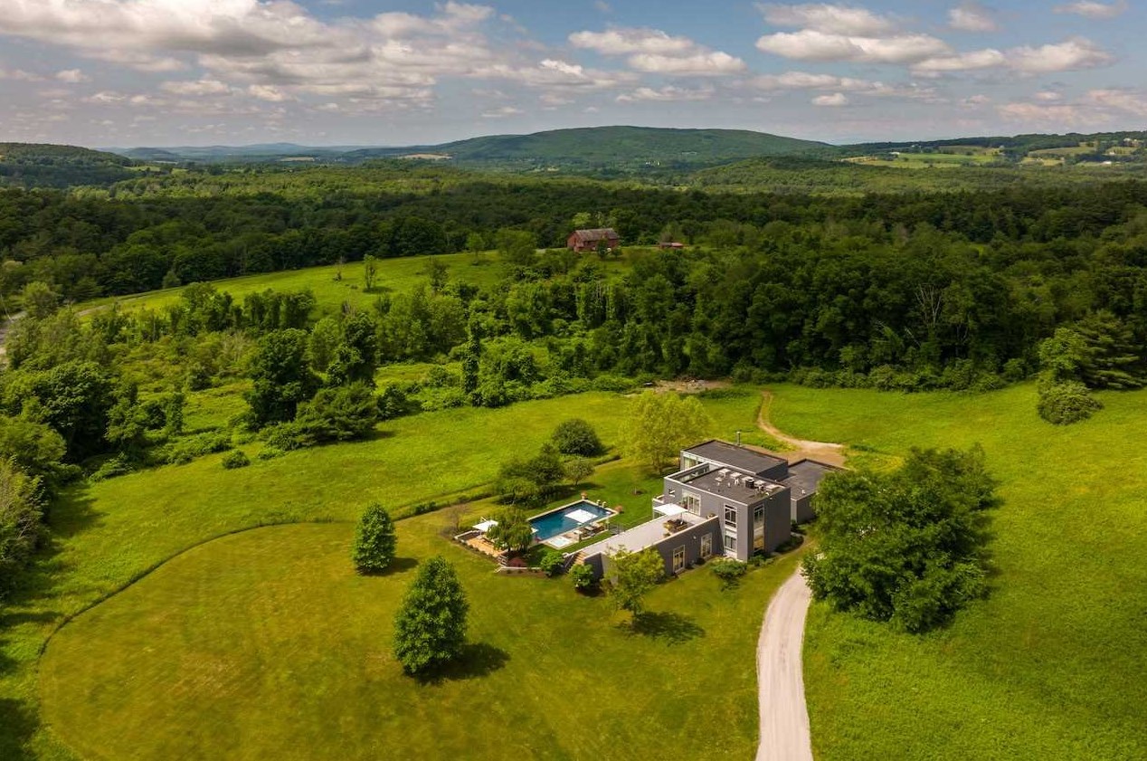 211 Mitchell St, Hillsdale, NY 12529