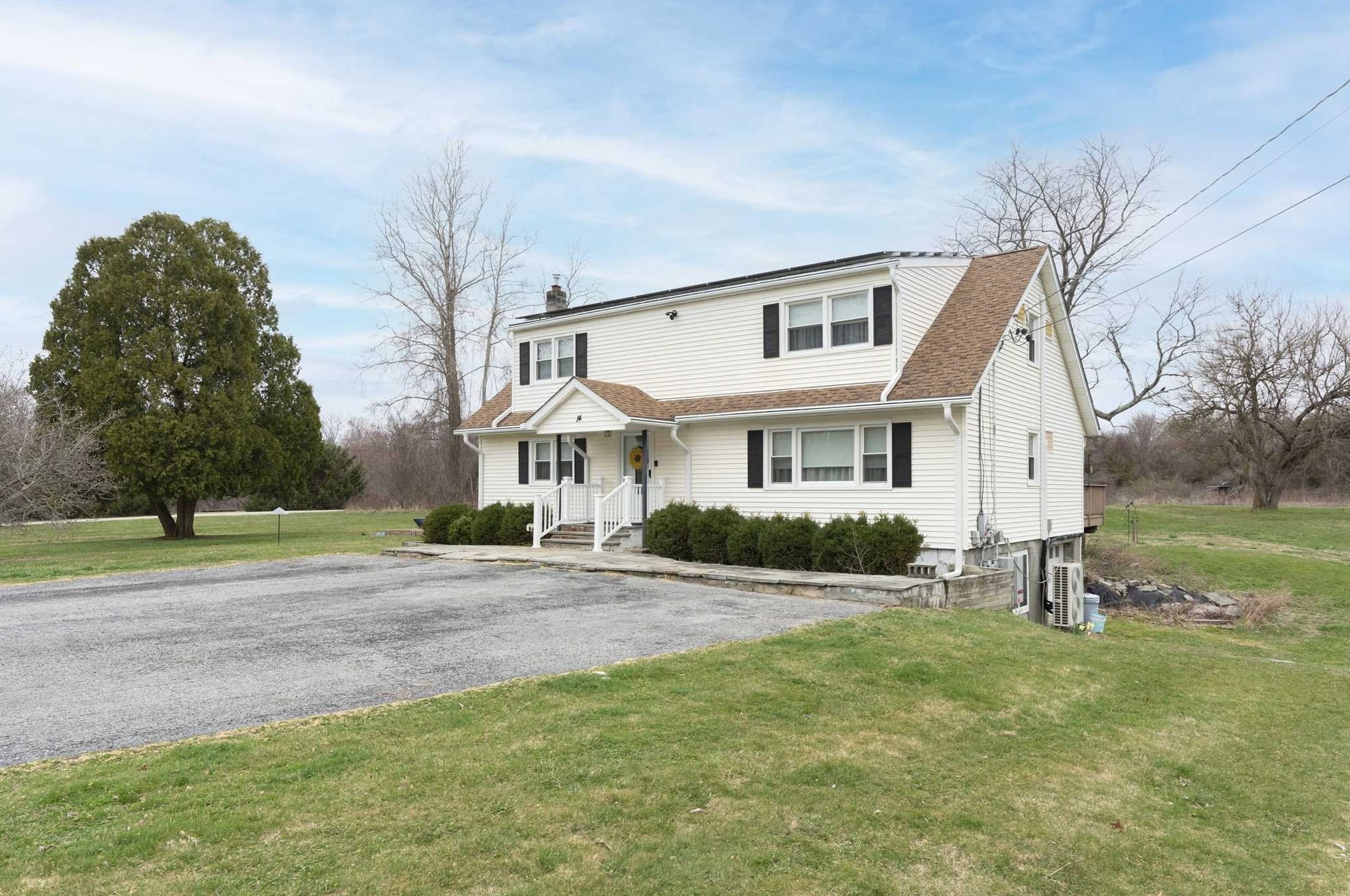 14 Harrigan Rd, East Fishkill, NY 12533-5925