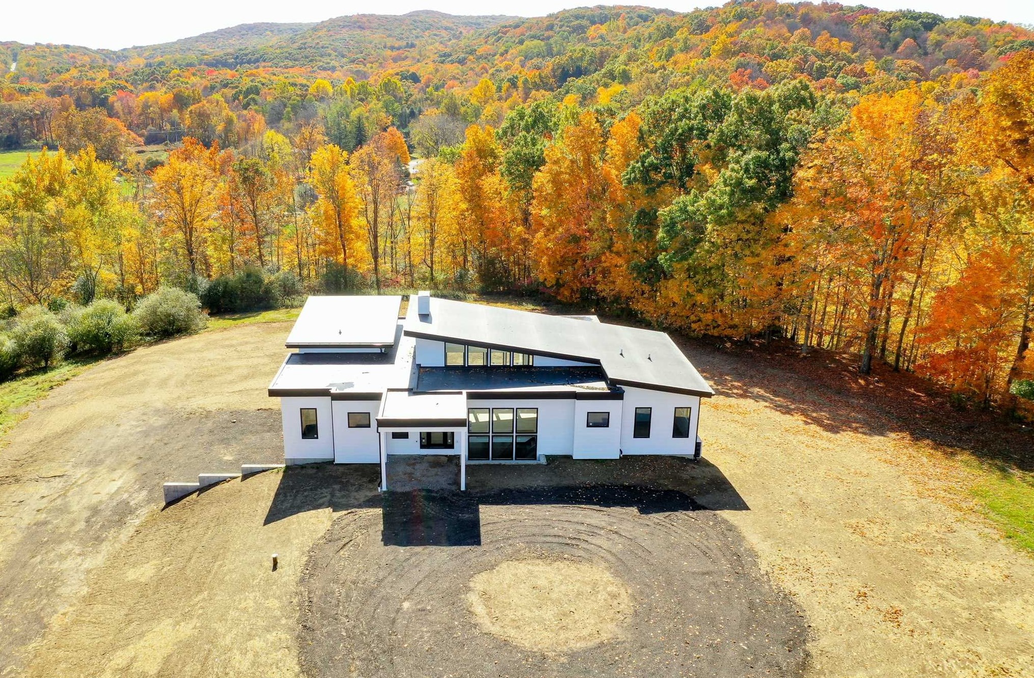 25 Pleasant Ridge Rd, Poughquag, NY 12570