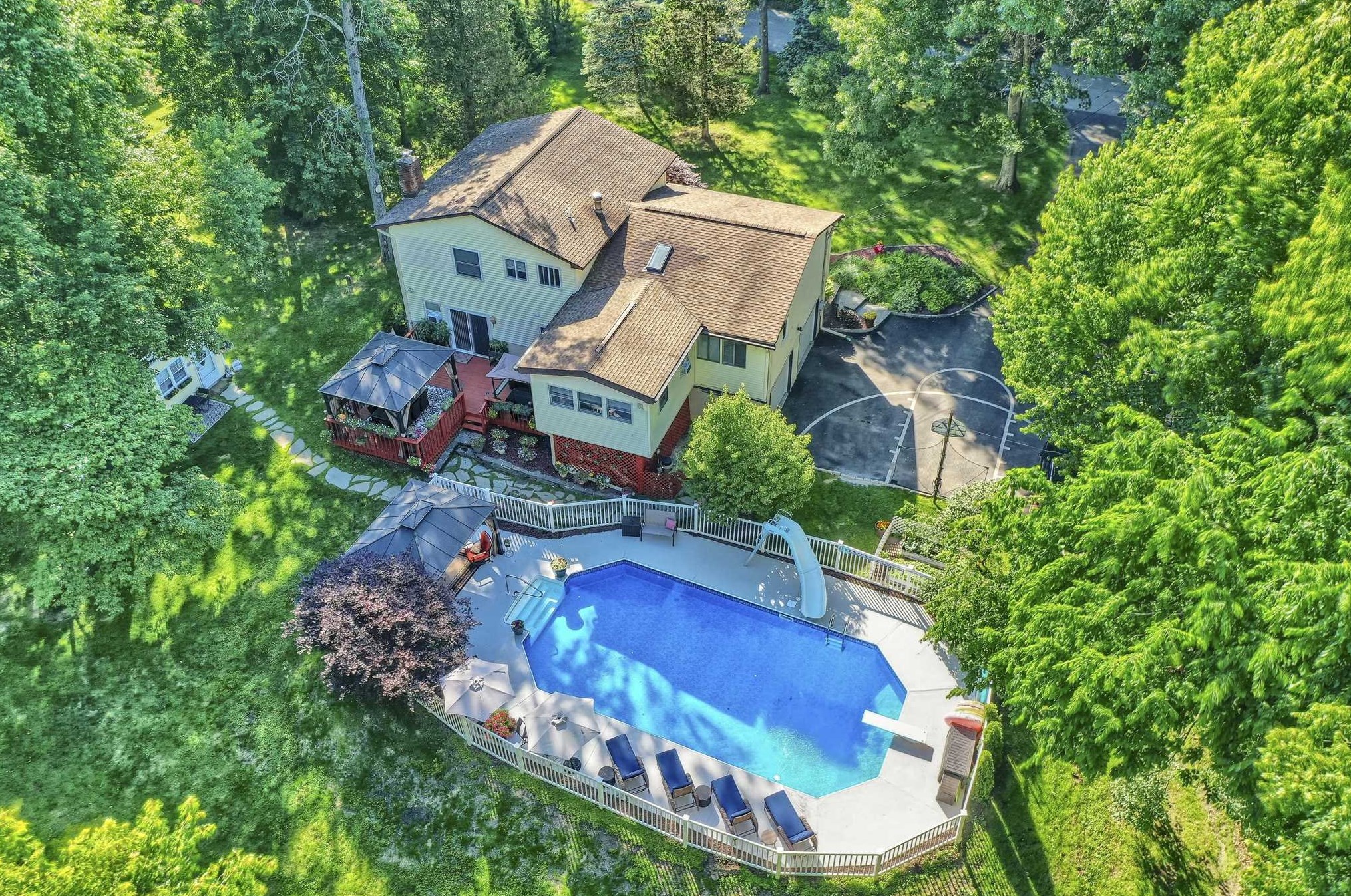 26 Sodano Rd, East Fishkill NY  12533-5913 exterior