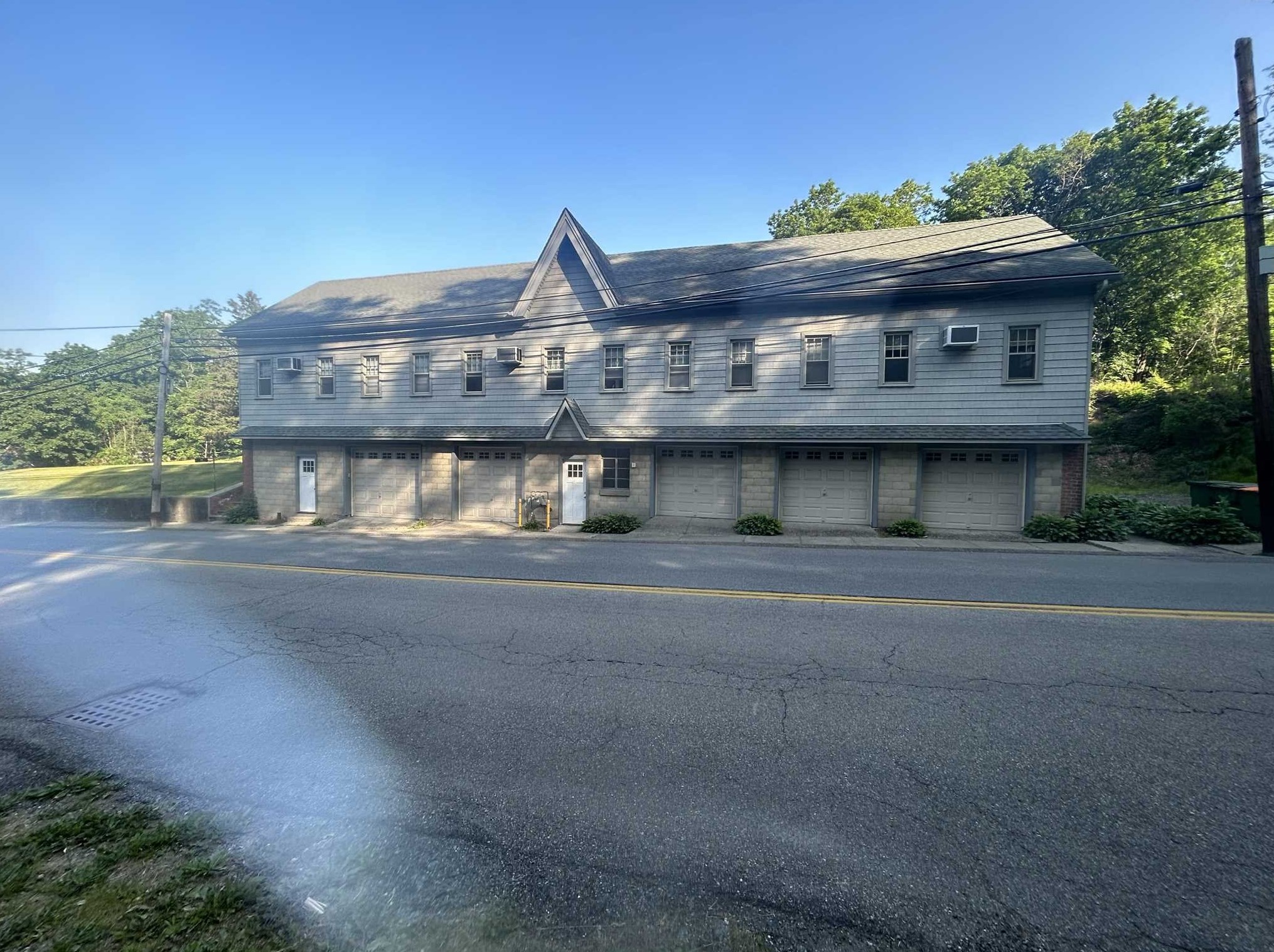 14 Old Glenham Rd, Beacon, NY 12508