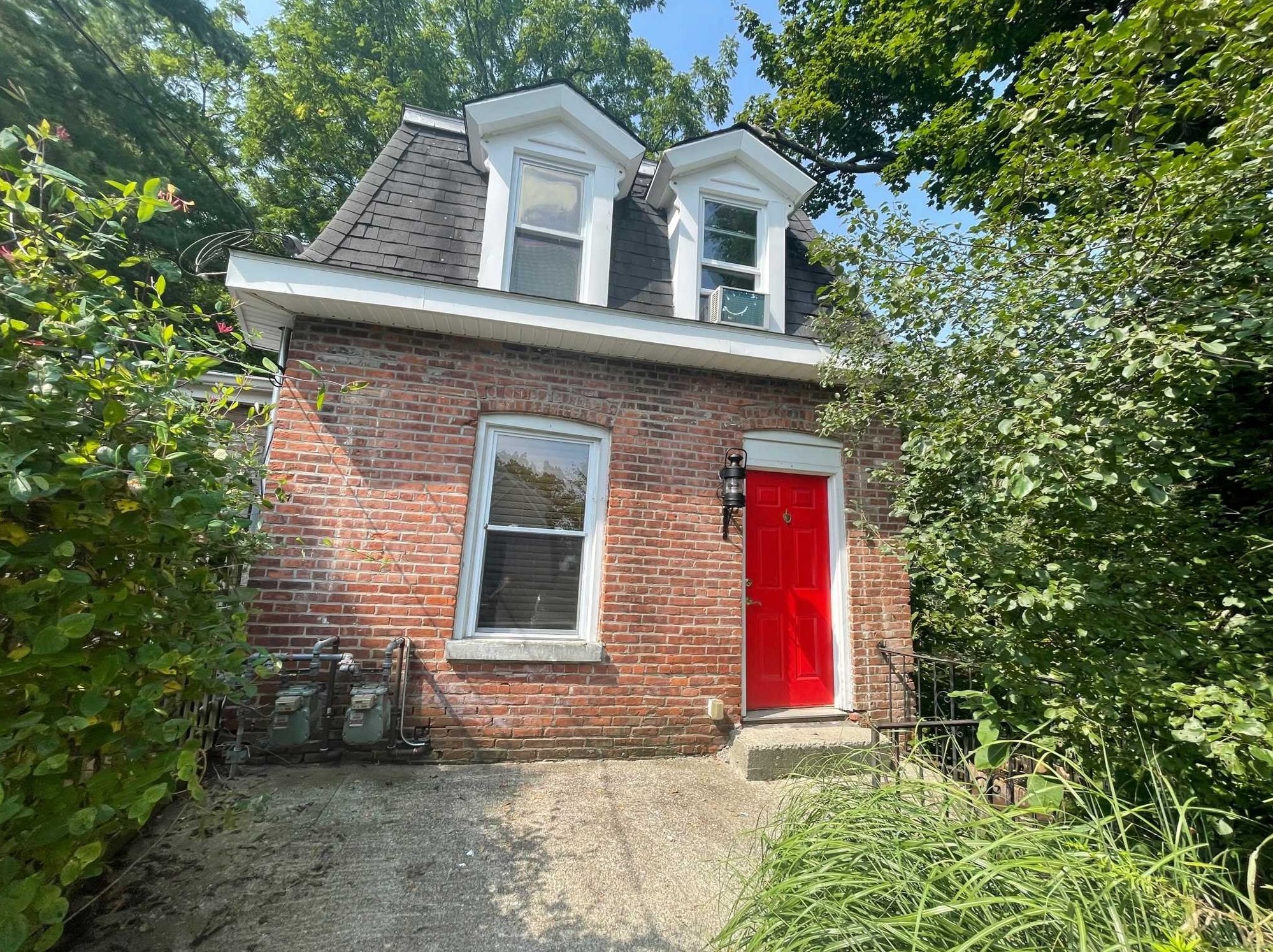 5 Bridge St, Beacon, NY 12508