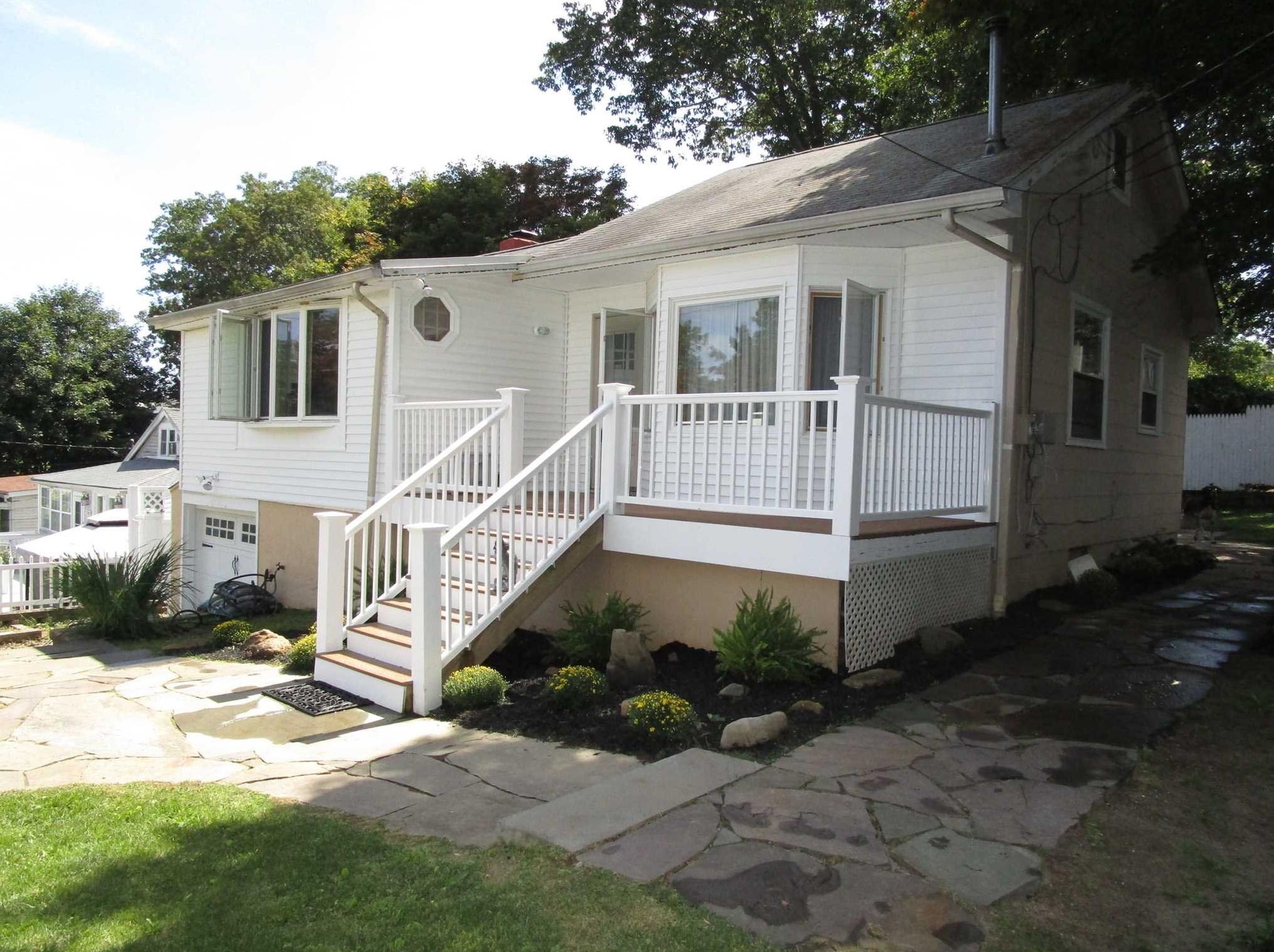 226 Willow Dr, Mahopac, NY 10541