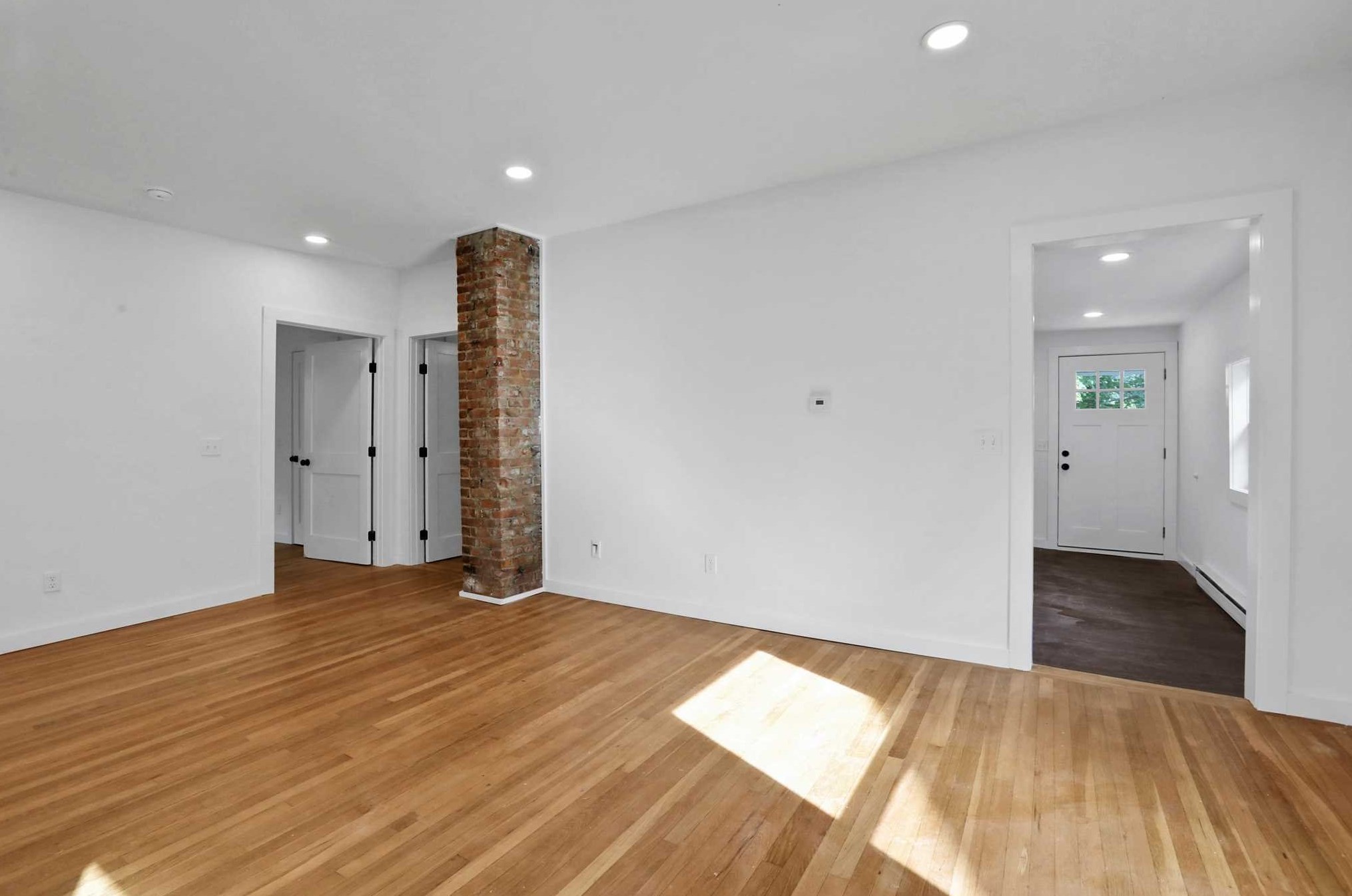 27 Tioronda Ave, Beacon NY 12508-3351 exterior