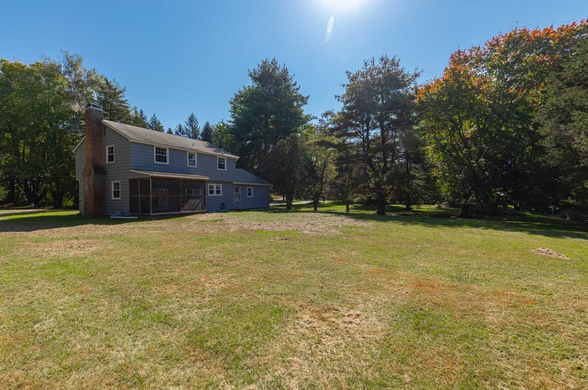 4 Elm St, Red Hook NY 12571-1148 exterior