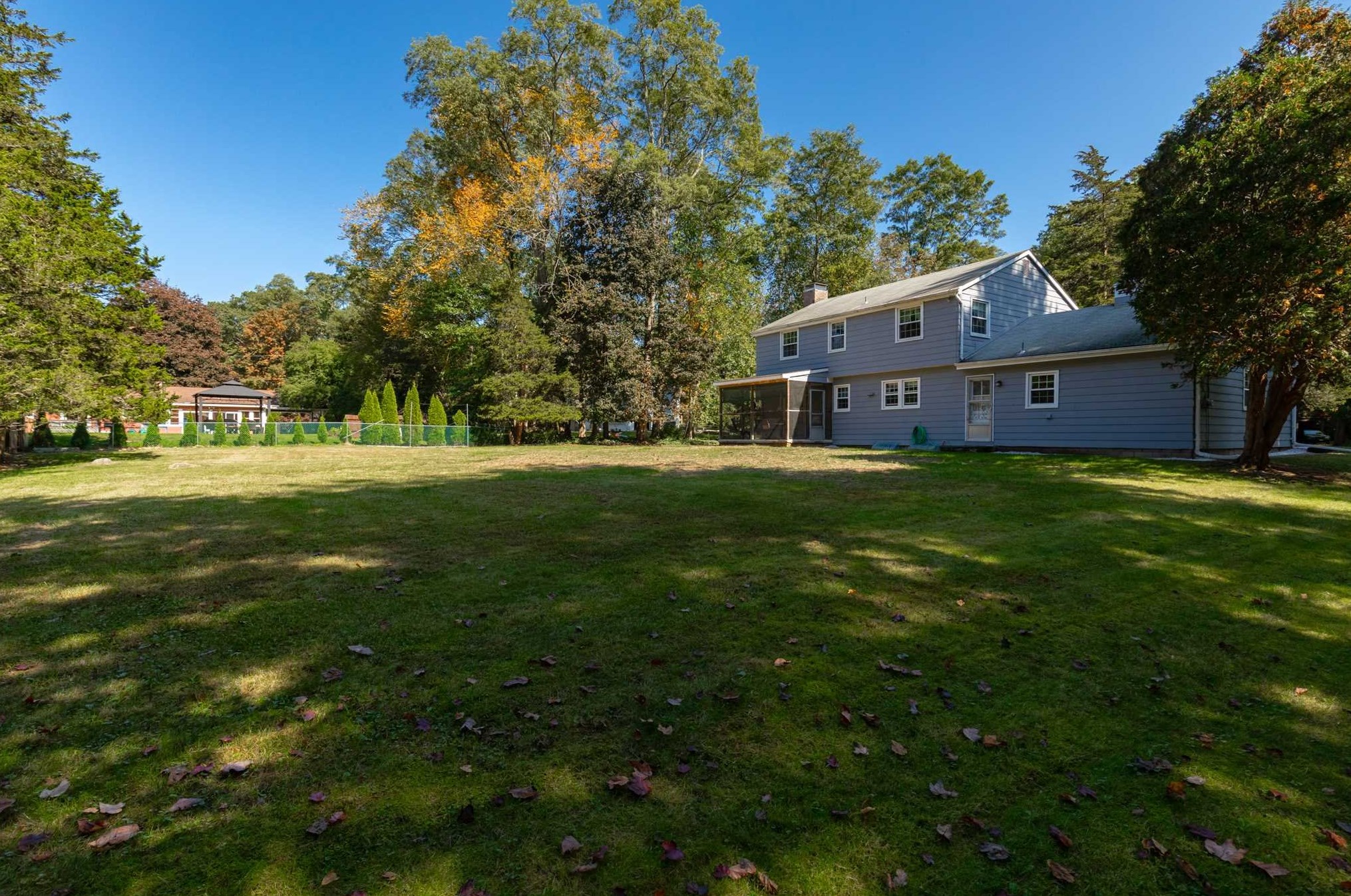 4 Elm St, Red Hook NY  12571-1118 exterior