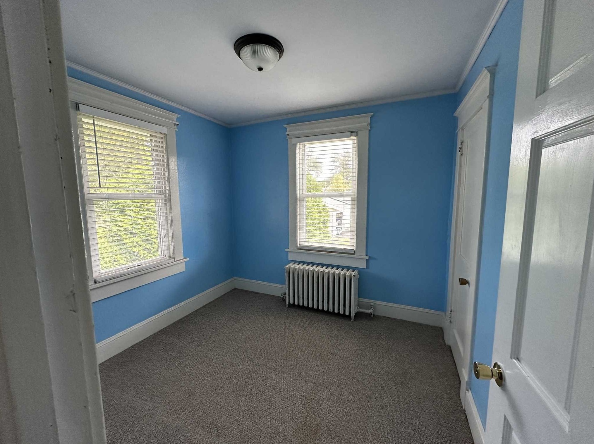 80 Verplanck Ave, Beacon NY  12508-1819 exterior