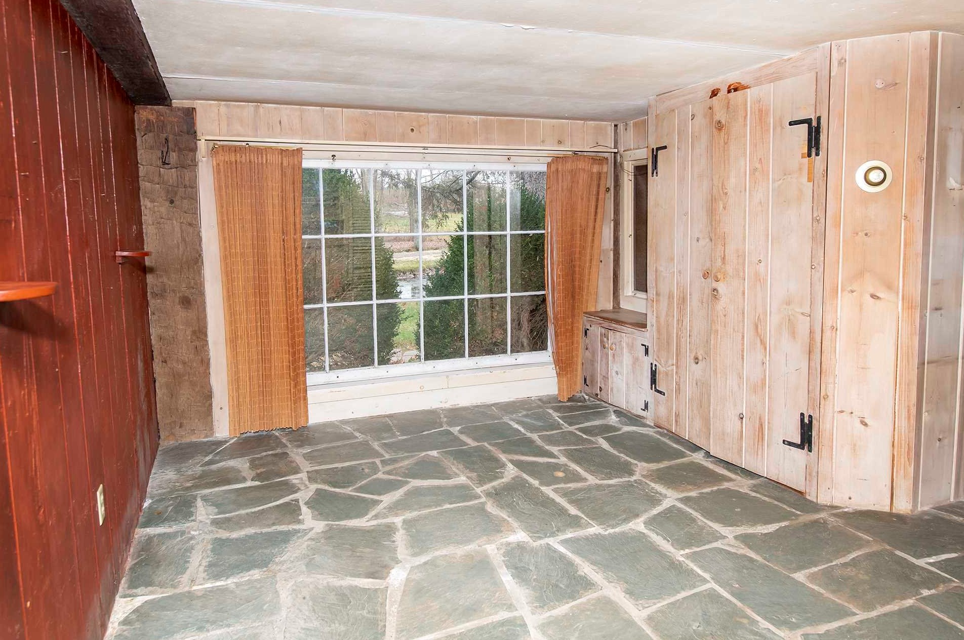 345 Lauer Rd, Poughkeepsie NY 12603-3950 exterior