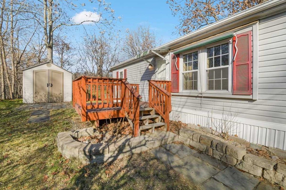15 Milton Ln, Beacon, NY 12508
