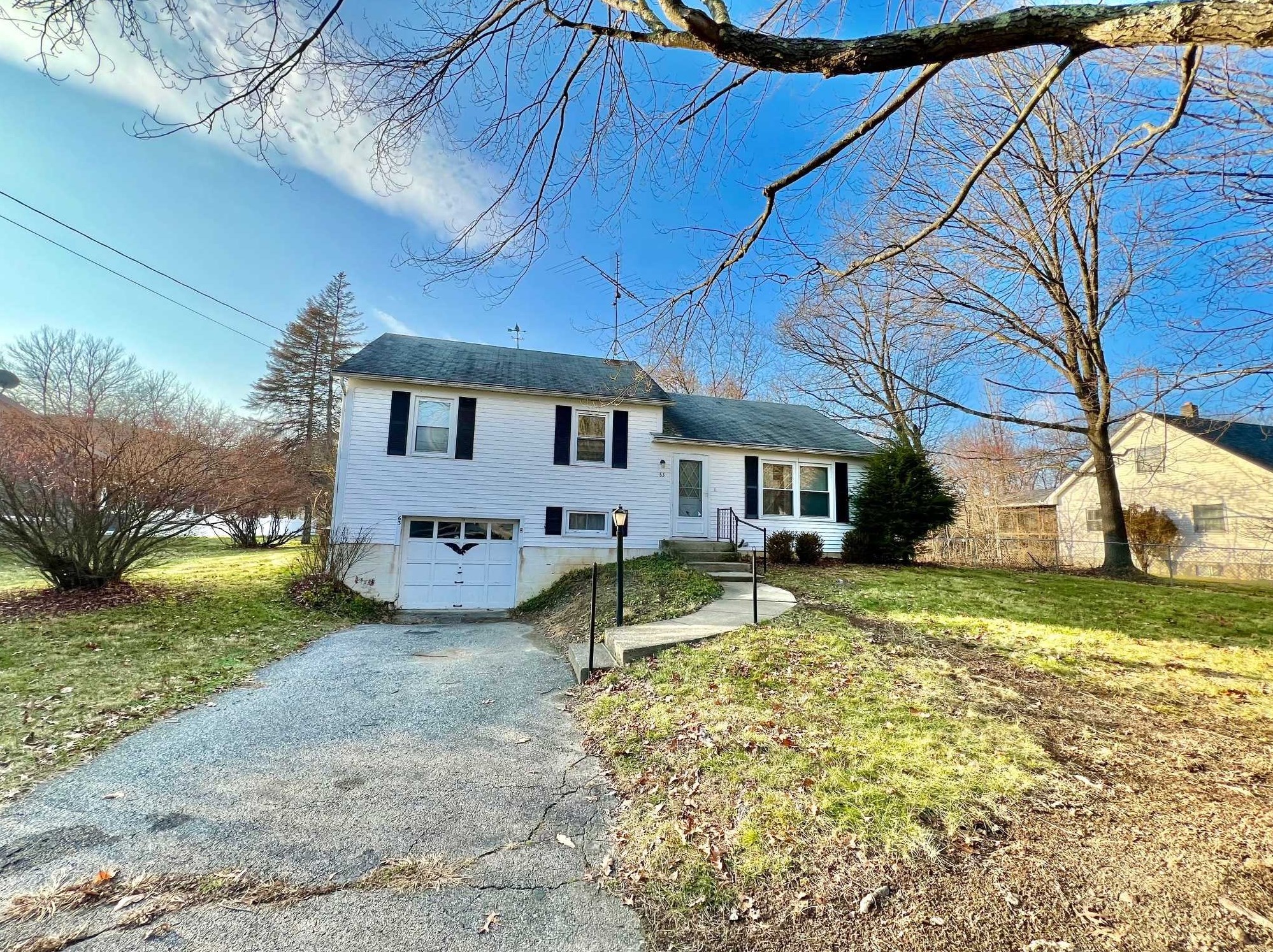 63 Birch Dr, Mount Ross, NY 12567