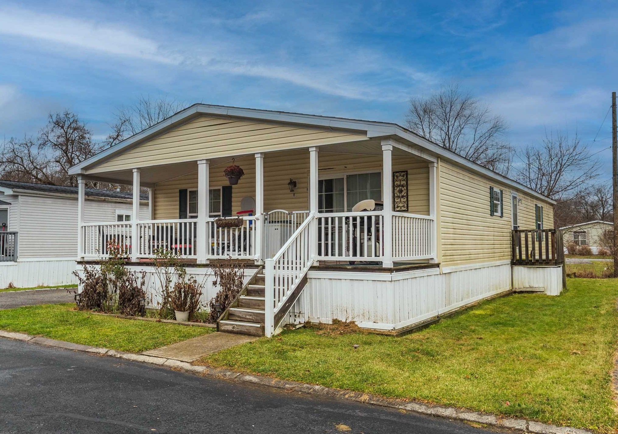 8 Park Cir, Washingtonville, NY 10992