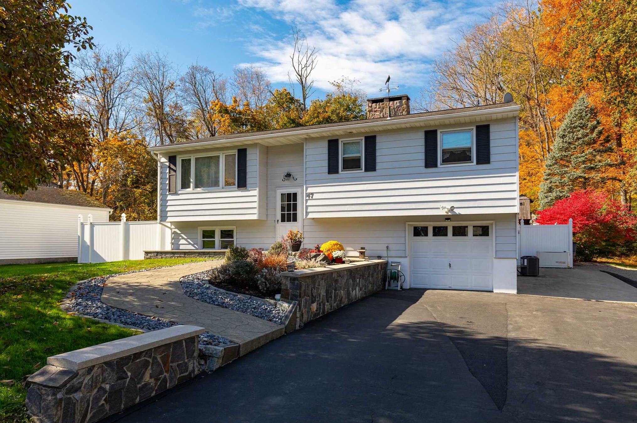 47 Martin Rd, Pleasant Valley, NY 12569
