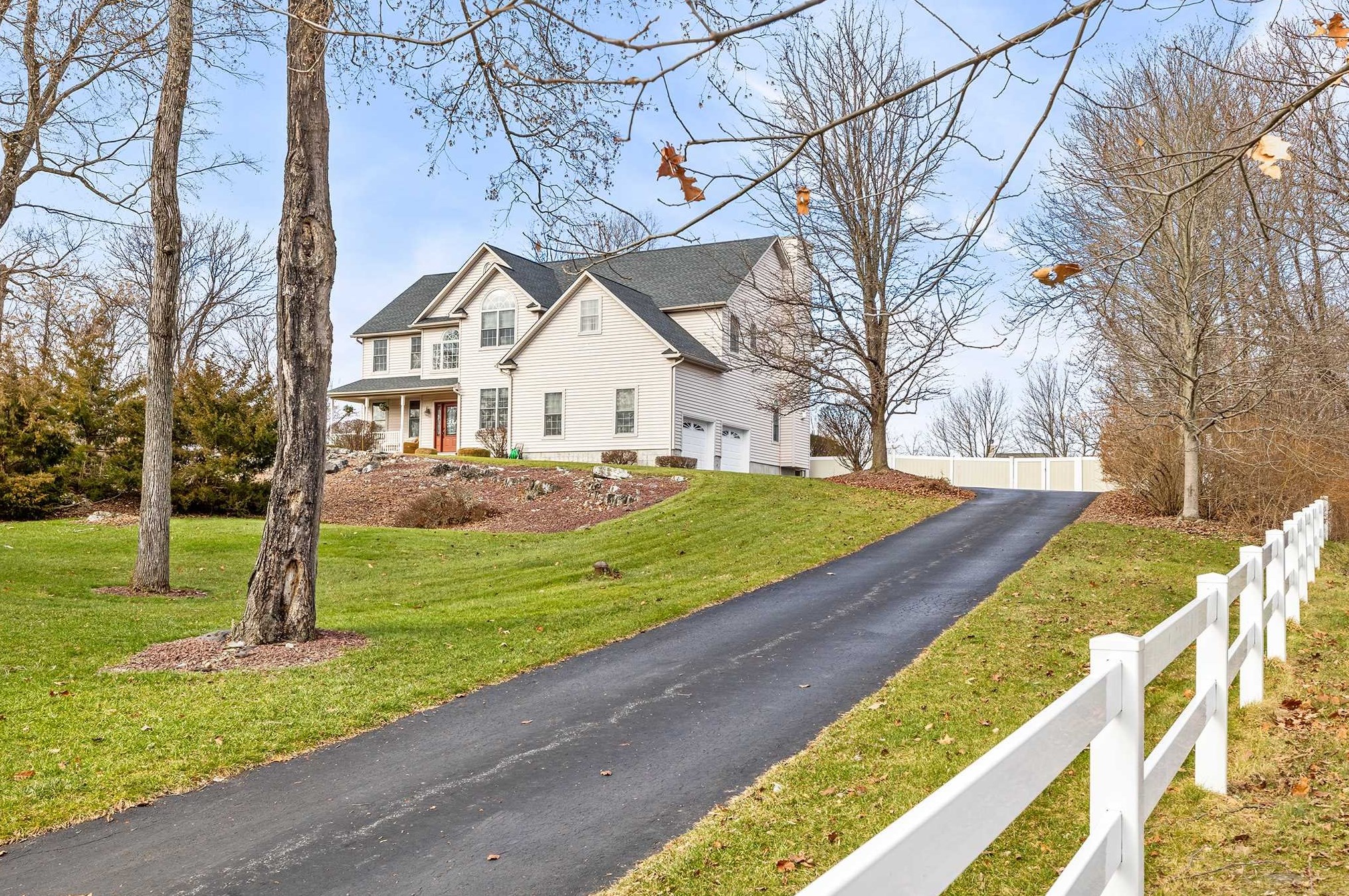 24 Burts Path, East Fishkill, NY 12533