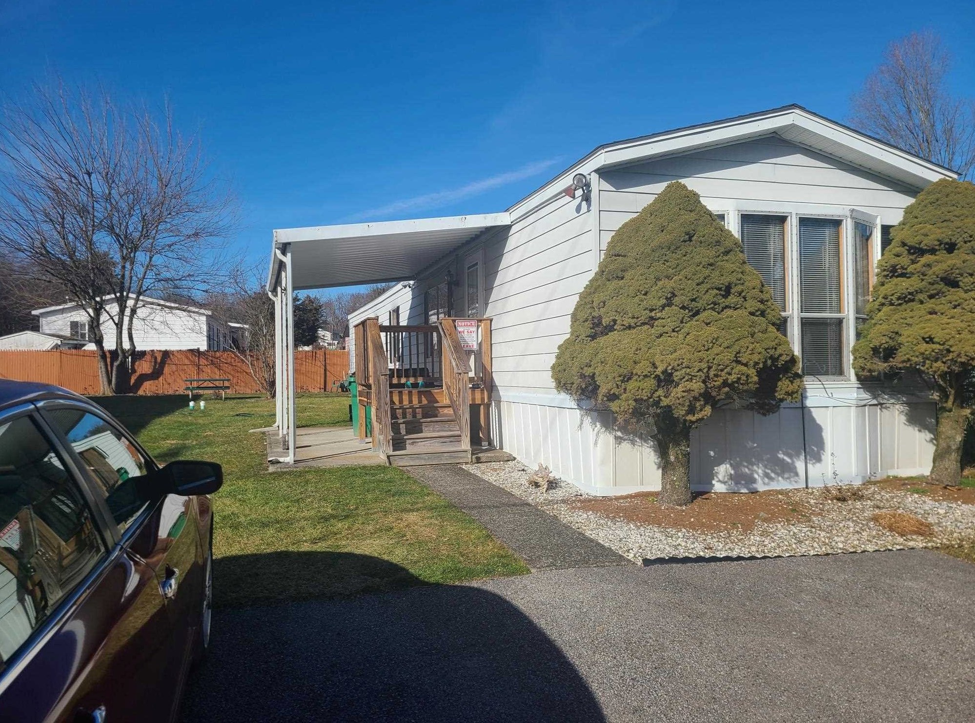 18 Scribo Ln, New Hamburg, NY 12590-3612