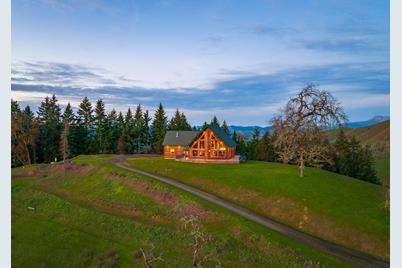 10181 N Umpqua Highway, Roseburg, OR 97470 - Photo 1
