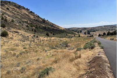 Lot 83 Peregrine Heights, Klamath Falls, OR 97601 - Photo 1