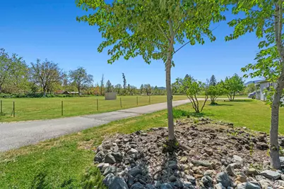 387 Tavis Drive, Merlin, OR 97532 - Photo 28
