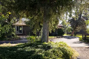 11311 SW Fleming Rd, Powell Butte, OR 97753 - Photo 46