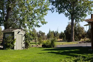 11311 SW Fleming Rd, Powell Butte, OR 97753 - Photo 8