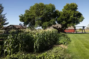 11311 SW Fleming Rd, Powell Butte, OR 97753 - Photo 8